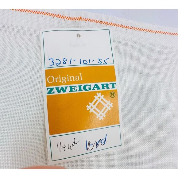 Zweigart 28 Ct Cashel Linen Needlework Cross Stitch Fabric ANTIQUE WHITE 1/4 yd - Picture 1 of 7